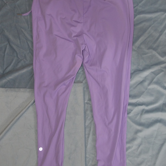 HALARA Joggers - Picture 4 of 5